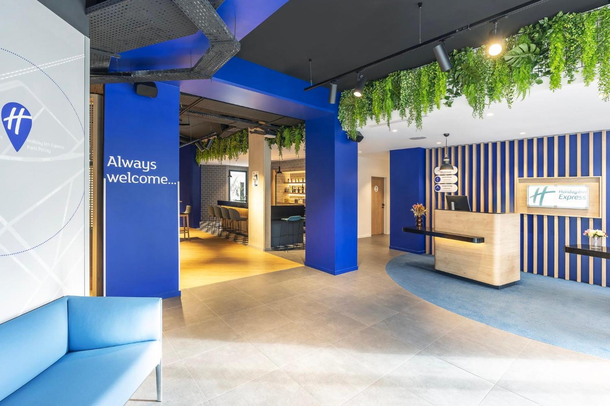 Holiday Inn Express Paris - Poissy By Ihg Exterior foto